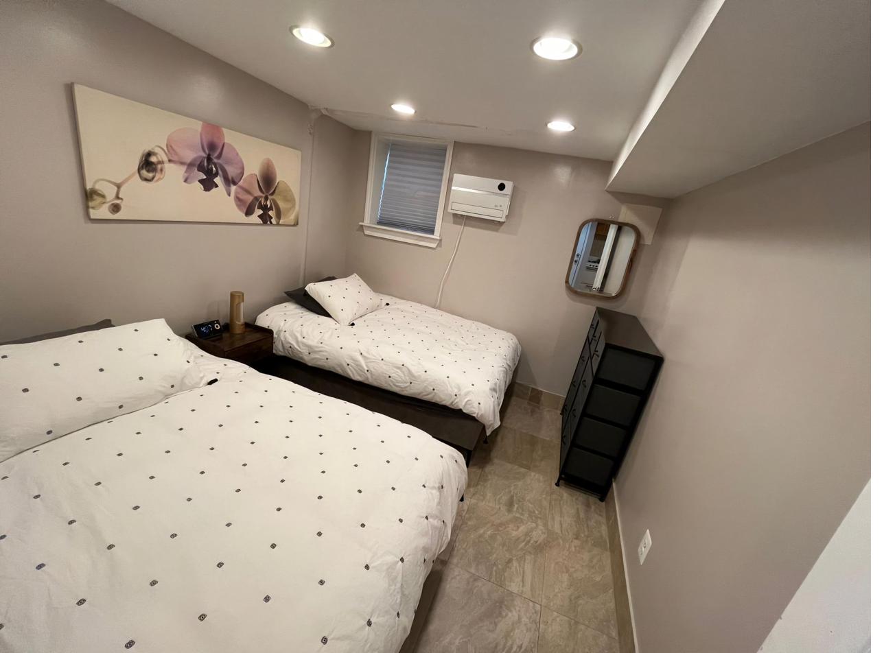 1-Bedroom apartment bedroom