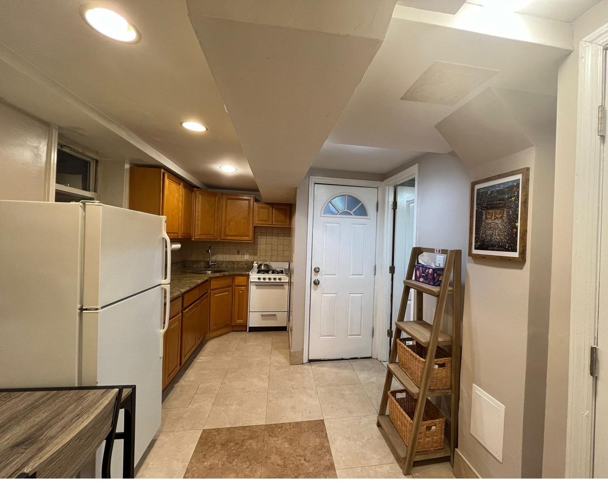 1-Bedroom kitchen